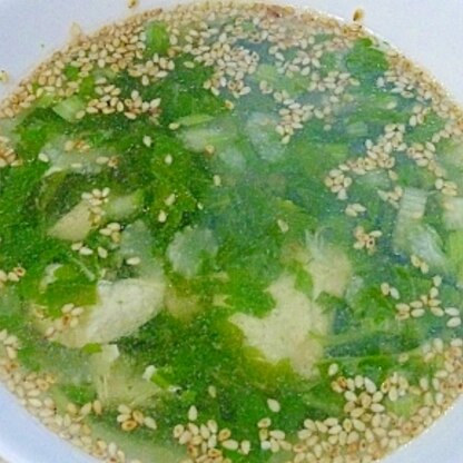 鶏ささ身とセロリの葉の中華スープ